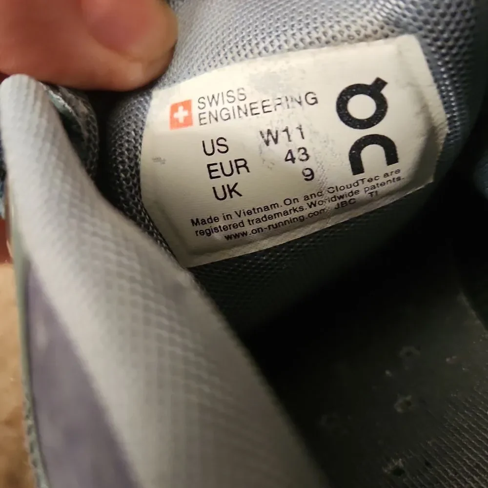 OC On Cloud Swiss Engineering Women's 